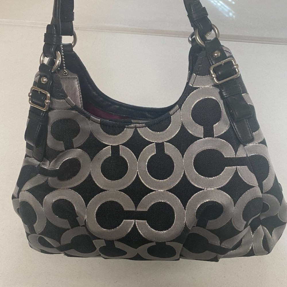 Coach Maggie Mia Signature Canvas Silver Black Gray - Picture 2 of 3